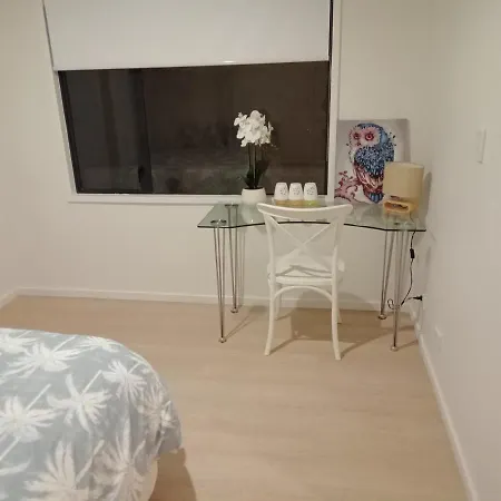 Central One Bedroom Apartment
